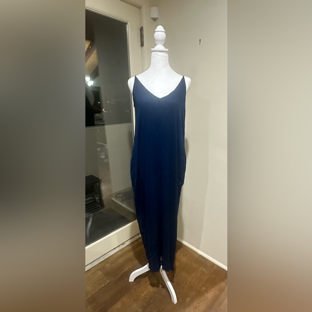 LOVESTITCH dress navy blue s/m